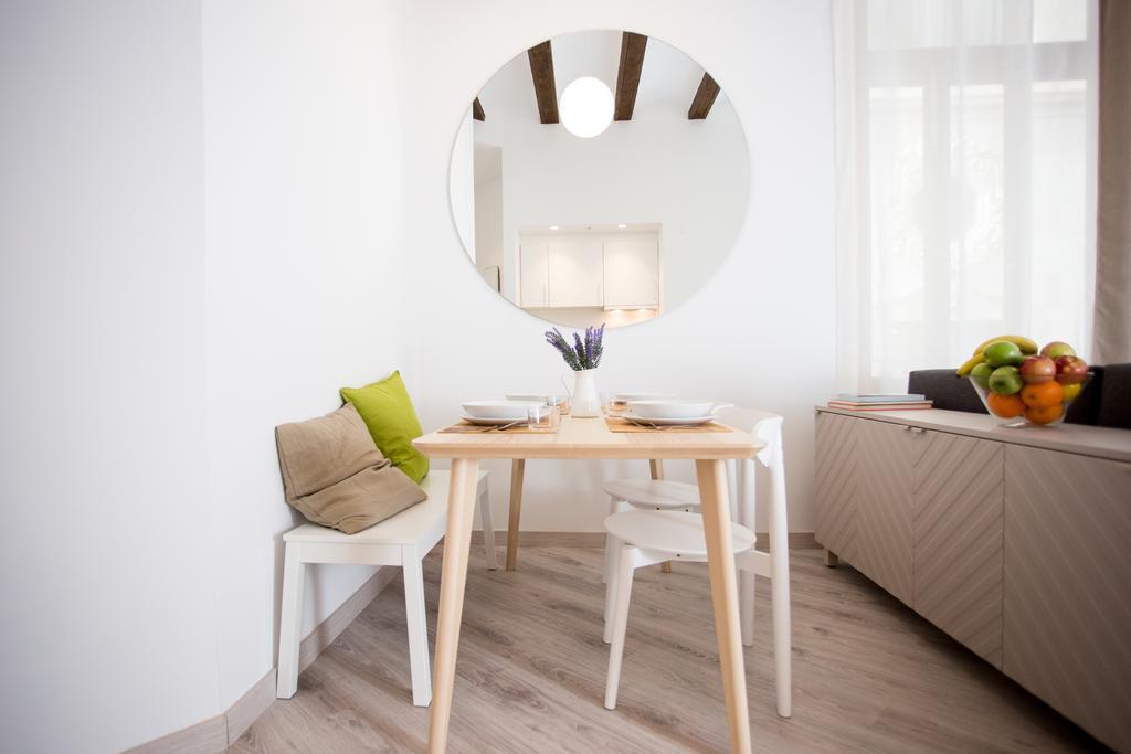 Apartamentos Wallace 발렌시아 외부 사진